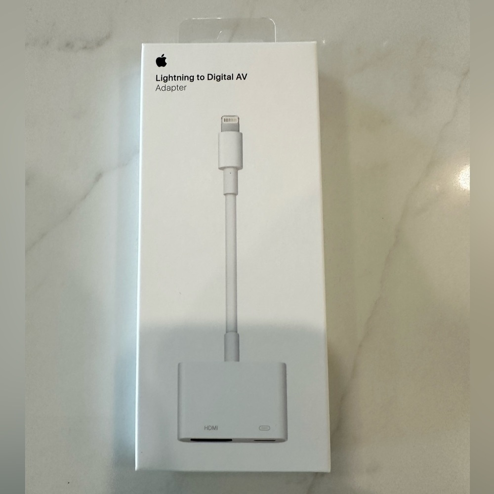 Apple Lighting to Digital AV Adapter